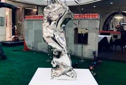 第二届上海城市当代雕塑与装置艺术博览在上海喜盈门开幕